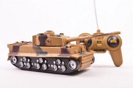 Tanque a radio control recargable (2).jpg